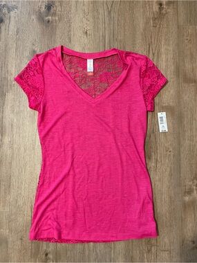No Boundaries Hot Pink V-Neck Lace Back Short Sleeve Top